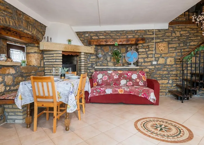 Apartment Larca